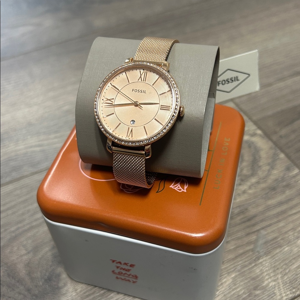 New Fossil Rose Gold Watch - battery recently replaced